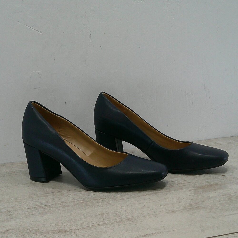 Naturalizer Elegant Black Heels